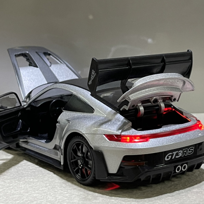 ​Mô hình xe Porsche 911-GT3 tỷ lệ 1:24