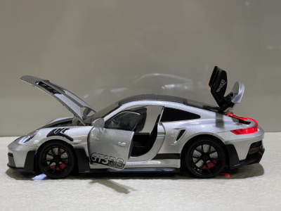 ​Mô hình xe Porsche 911-GT3 tỷ lệ 1:24