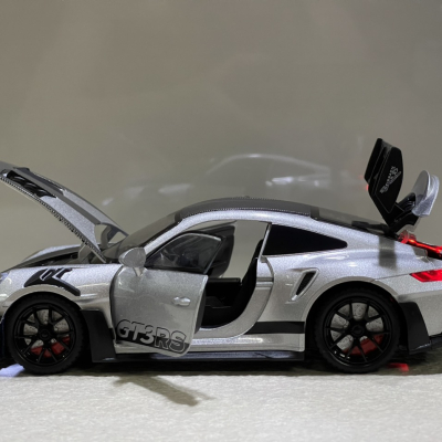 ​Mô hình xe Porsche 911-GT3 tỷ lệ 1:24