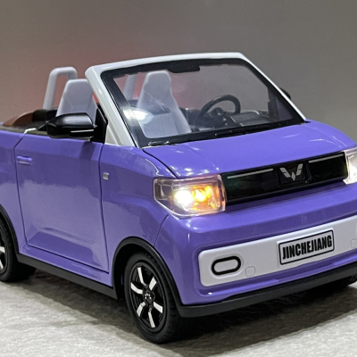 ​Mô hình Trang trí xe ô tô điện Wuling EV MINI 1:18 kim loại (XWUL18EV)
