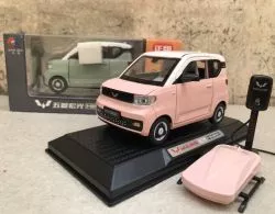 ​Mô hình xe Ô tô điện Wuling Hongquang MiniEV tỷ lệ 1:24