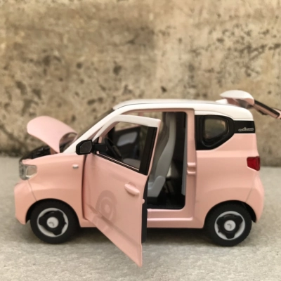 Mô hình xe Ô tô điện Wuling Hongquang MiniEV tỷ lệ 1:24