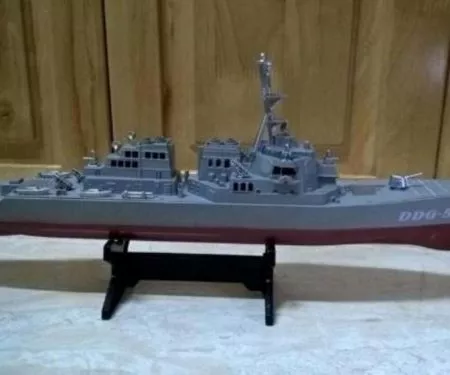 Mô hình quân sự Tàu Khu Trục Arleigh Burke Mỹ tỷ lệ 1:350