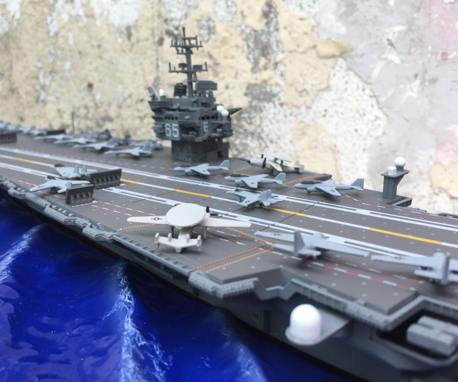 Đồ chơi lắp ráp gỗ 3D Mô hình Tàu Sân bay The USS Gerald R Ford Laser   HGA023