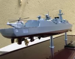 ​Mô hình Tàu khu trục ĐINH TIÊN HOÀNG HQ-011 tỷ lệ 1:400