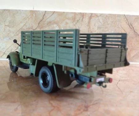 Mô hình quân sự xe tải (831C) tỷ lệ-1:36