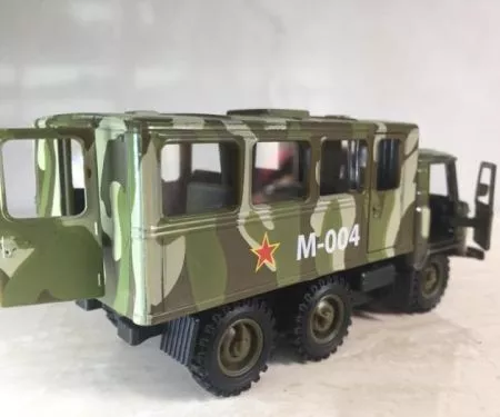 Đồ chơi mô hình quân sự xe tải GAZ 66 -1:43
