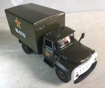 Mô hình quân sự xe tải ZIL 130 tỷ lệ 1:43