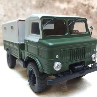 Mô hình tĩnh quân sự xe GAZ 62  tỷ lệ 1:43