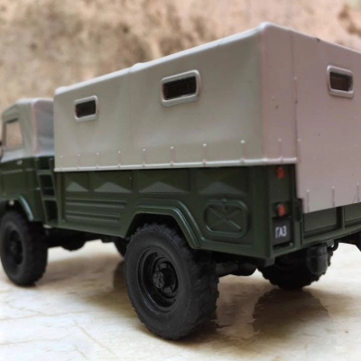 Mô hình tĩnh quân sự xe GAZ 62  tỷ lệ 1:43