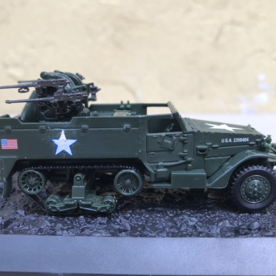 Mô hình xe bọc thép M16 MGMC 1944  tỷ lệ 1:72