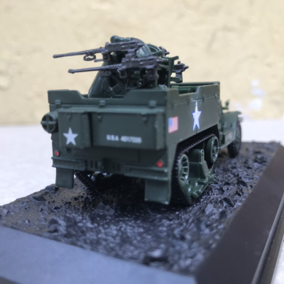 Mô hình xe bọc thép M16 MGMC 1944  tỷ lệ 1:72