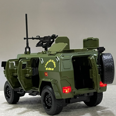​Mô hình xe Cảnh Sát Cơ Động M-TERRAIN Dongfeng tỷ lệ 1:32