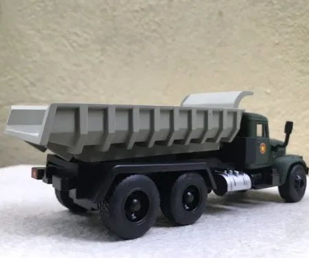 ​Mô hình xe Quân đội Gaz 3308 tải ben tỷ lệ 1:36