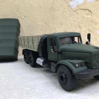 Mô hình xe Quân sự Gaz 3308 Thùng mui tỷ lệ 1:36