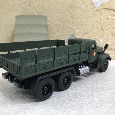 Mô hình xe Quân sự Gaz 3308 Thùng mui tỷ lệ 1:36