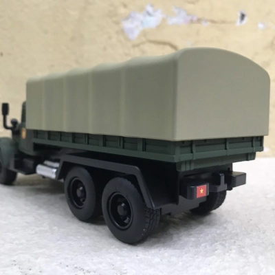 Mô hình xe Quân sự Gaz 3308 Thùng mui tỷ lệ 1:36