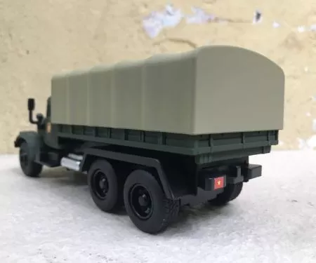 ​Mô hình xe Quân sự Gaz 3308 Thùng mui tỷ lệ 1:36