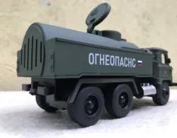 ​Mô hình xe Quân sự Gaz 66 chuyên xăng dầu tỷ lệ 1:36