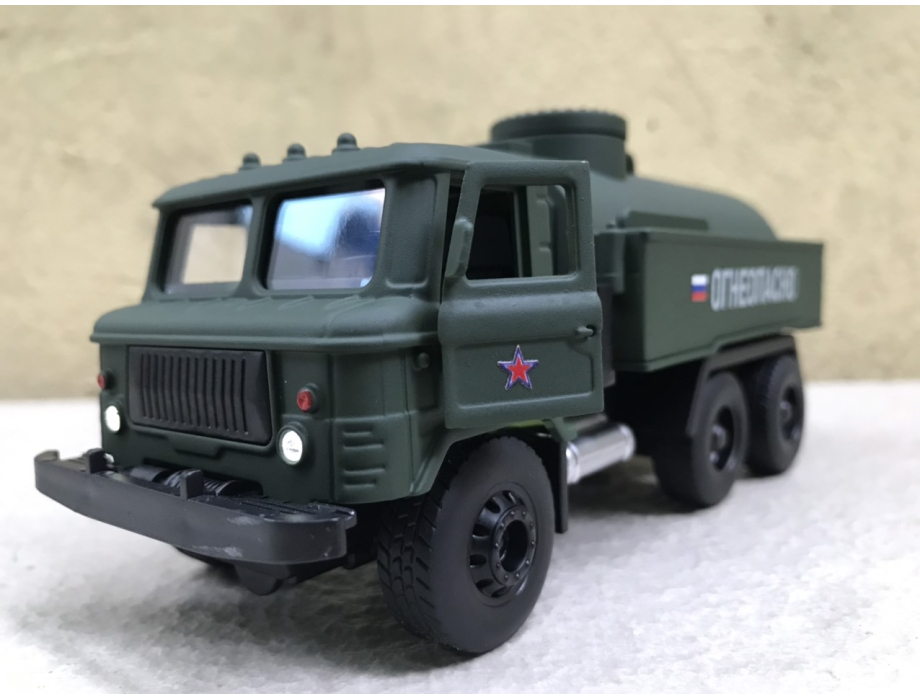 Mô hình xe Quân sự Gaz 66 chuyên xăng dầu tỷ lệ 1:36 Mô hình xe Quân sự Gaz 66 chuyên xăng dầu tỷ lệ 1:36
