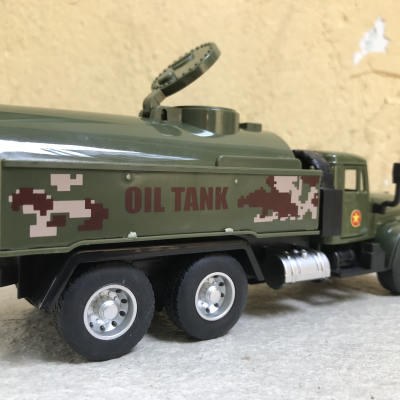 Mô hình xe Quân sự QĐND-VN Ural Xăng dầu  tỷ lệ 1:36