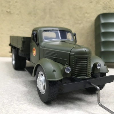 Mô hình xe Quân sự Tải Zil 150 (CA-10) tỷ lệ 1:32