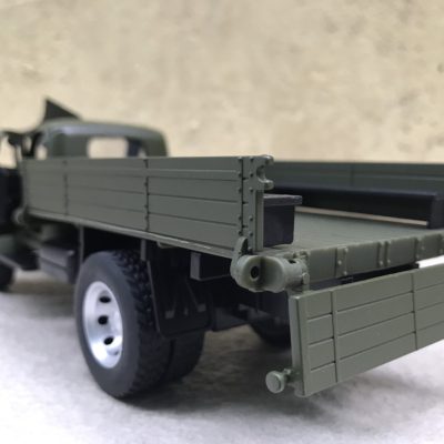 Mô hình xe Quân sự Tải Zil 150 (CA-10) tỷ lệ 1:32