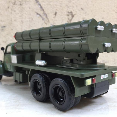 Mô hình xe Quân sự TÊN LỮA KACHIUSA tỷ lệ 1:36