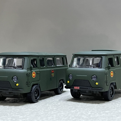Mô hình xe Quân sự UAZ-452 QĐND VN tỷ lệ 1:36