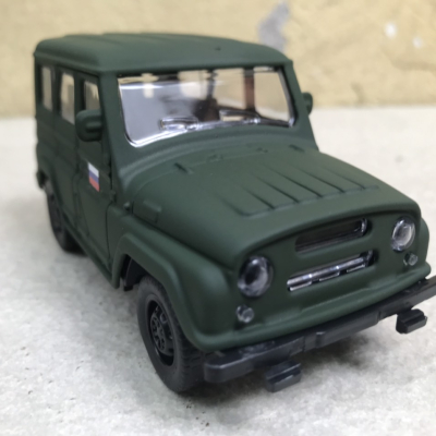 Mô hình xe Quân sự UAZ-469 Nga  tỷ lệ 1:36