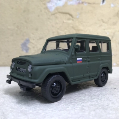 Mô hình xe Quân sự UAZ-469 Nga  tỷ lệ 1:36
