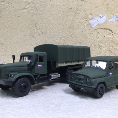 Mô hình xe Quân sự UAZ-469 Việt Nam  tỷ lệ 1:36