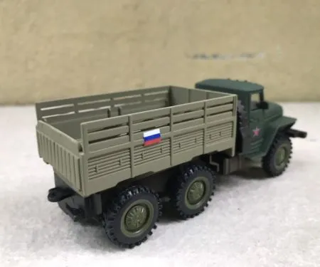 ​Mô hình xe quân sự Ural 4320 tải thùng  tỷ lệ 1:72