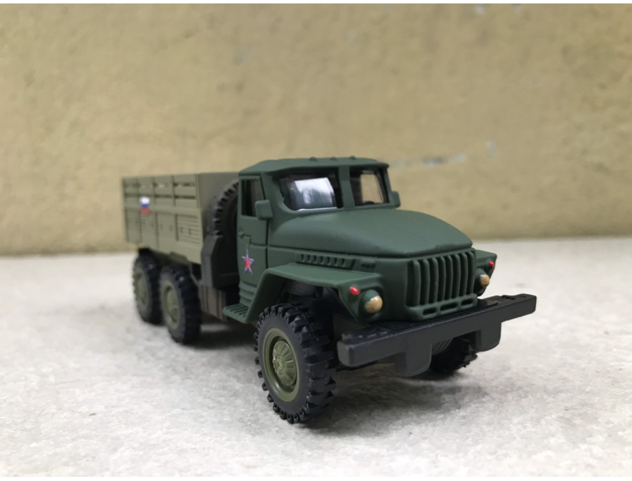 Mô hình xe quân sự Ural 4320 tải thùng tỷ lệ 1:72 Mô hình xe quân sự Ural 4320 tải thùng tỷ lệ 1:72