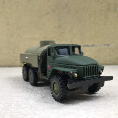 Mô hình xe quân sự Ural 4320 Xăng dầu  tỷ lệ 1:72