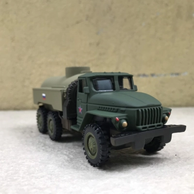 Mô hình xe quân sự Ural 4320 Xăng dầu  tỷ lệ 1:72