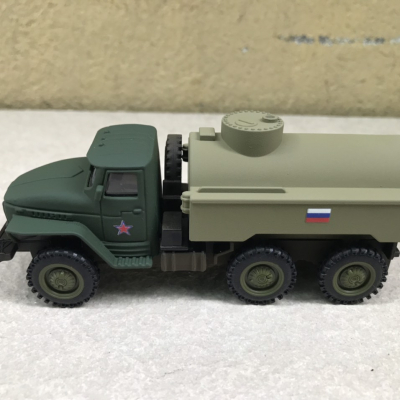 Mô hình xe quân sự Ural 4320 Xăng dầu  tỷ lệ 1:72