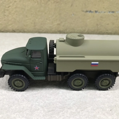 Mô hình xe quân sự Ural 4320 Xăng dầu  tỷ lệ 1:72
