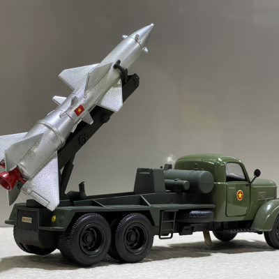 ​Mô hình xe Quân sự ZIS-150 tháp tên lữa SA-2 tỷ lệ 1:36