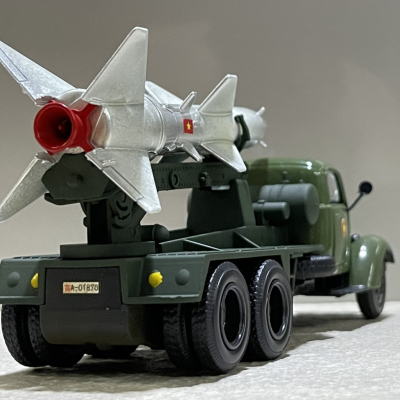​Mô hình xe Quân sự ZIS-150 tháp tên lữa SA-2 tỷ lệ 1:36