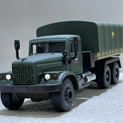 ​Mô hình xe Tải Quân sự Gaz 3308 1:36 Logo Kỷ Niệm A-80