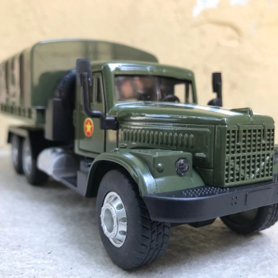Mô hình xe tải Quân sự Ural 4320 tỷ lệ 1:36