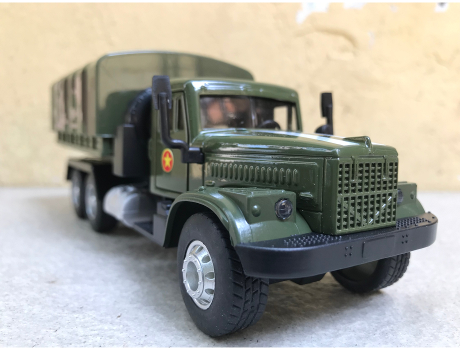 Mô hình xe tải Quân sự Ural 4320 tỷ lệ 1:36 Mô hình xe tải Quân sự Ural 4320 tỷ lệ 1:36