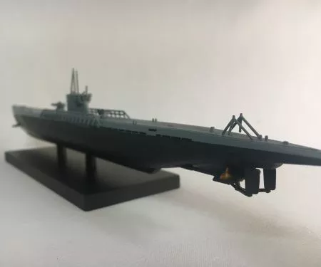 Mô hình quân sự Tàu Ngầm U 181 1:350