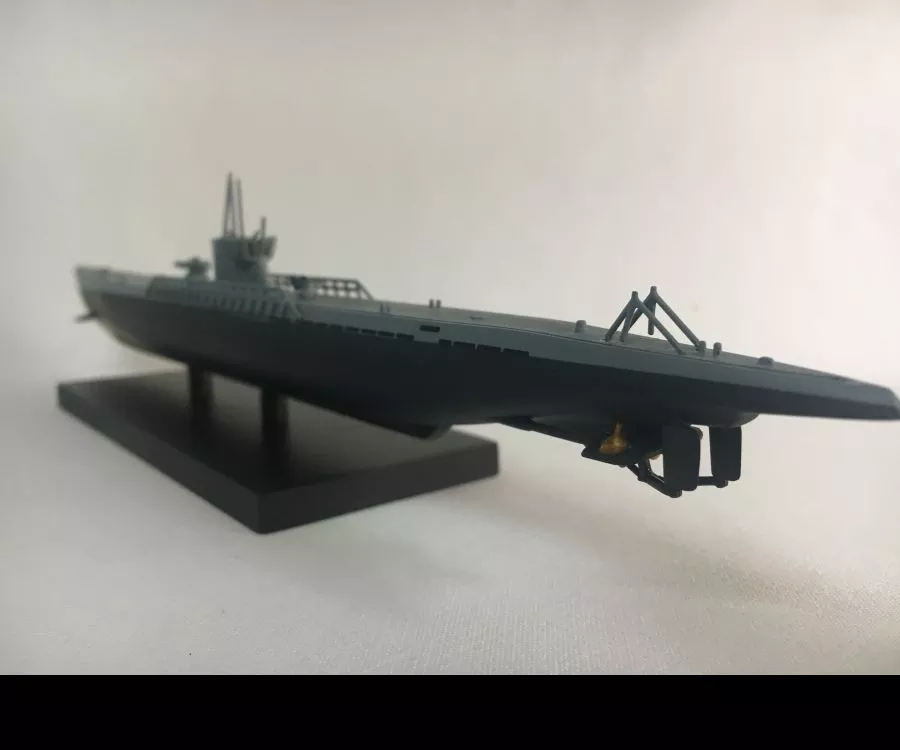 Mô hình quân sự Tàu Ngầm U 181 1:350