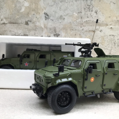 ​Mô hình Quân sự xe Bọc thép M-TERRAIN Dongfeng tỷ lệ 1:18