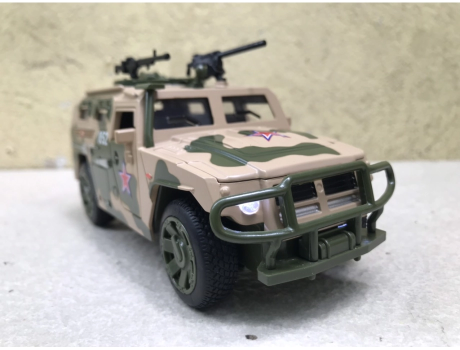 Mô hình xe Bọc thép GAZ Tiger M tỷ lệ 1:32