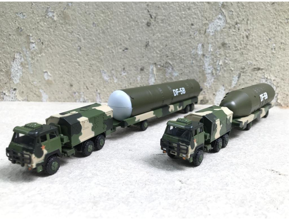 Mô hình Tên lửa đạn đảo liên lục địa DF-5B tỷ lệ 1:100