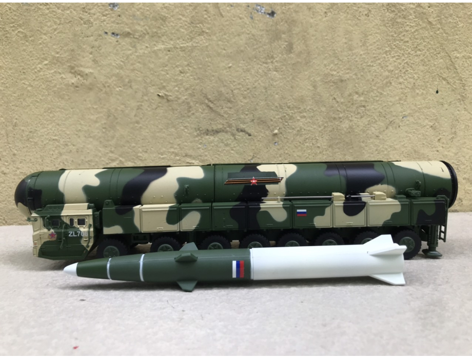 Mô hình Tên lửa đạn đảo liên lục địa Topol-M tỷ lệ 1:64 Mô hình Tên lửa đạn đảo liên lục địa Topol-M tỷ lệ 1:64