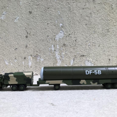 Mô hình Tên lửa đẩy liên lục địa DF-5B tỷ lệ 1:100